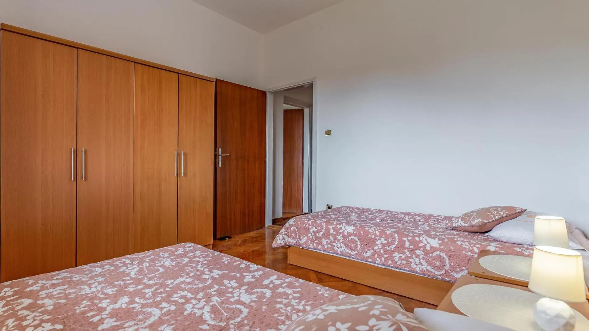 Dom wakacyjny Nice Home In Valbandon With Outdoor Swimming Pool