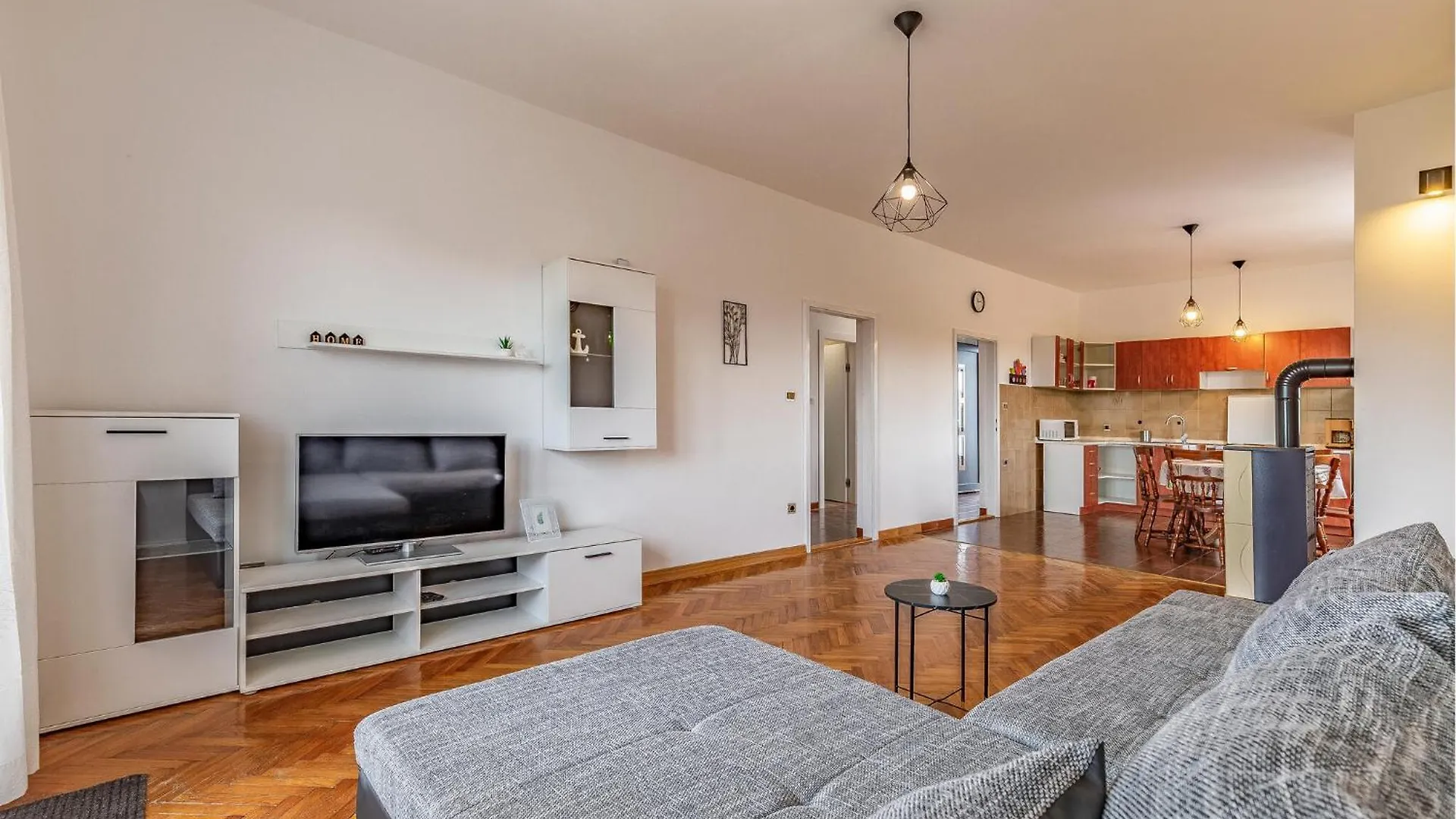 Nice Home In Valbandon With Outdoor Swimming Pool Holiday home